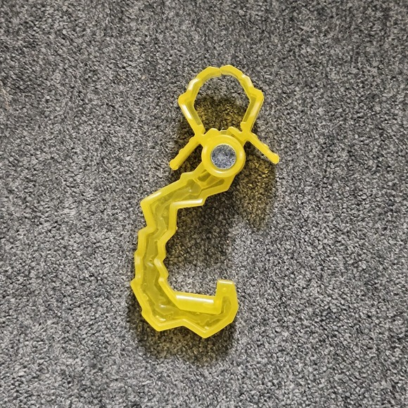 Paw Patrol Mighty Pups Lookout Tower Replacement Zip Line Hook Clip - Picture 1 of 4